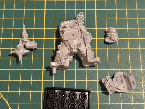 Warhammer ogre kingdoms orco - ogre,