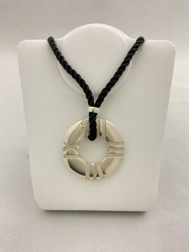 Autentica collana con ciondolo