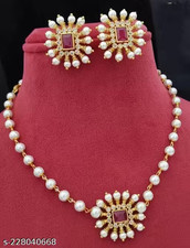 Set gioielli orecchini collana
