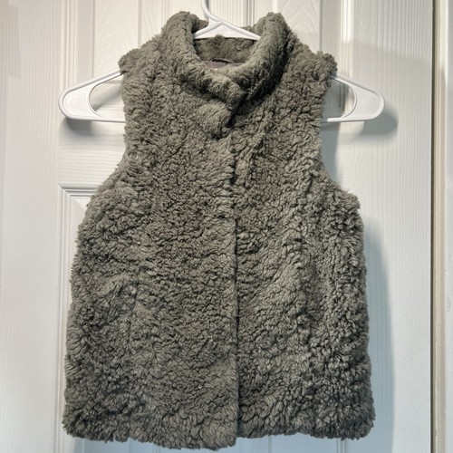 Gilet grigio pelliccia