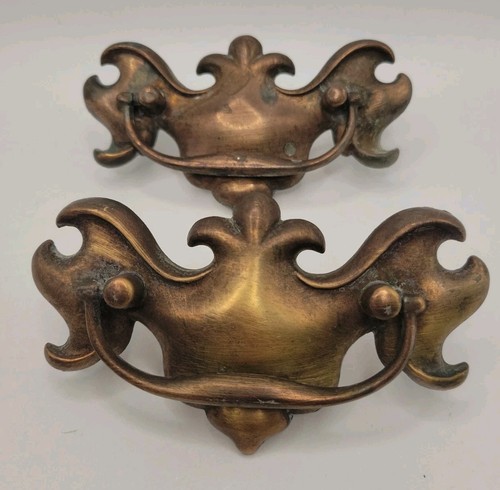 Vintage chippendale batwing - chippendale,