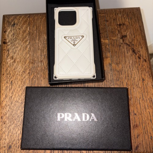 Cover prada iphone off - iphone,