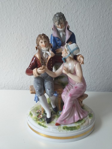 Gruppo statuine in - di,