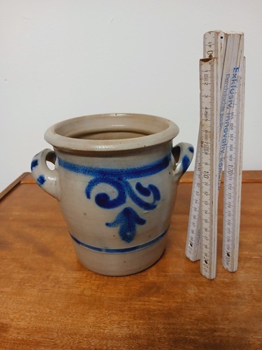 Antica pentola ceramica