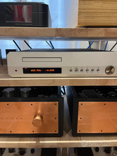 DCS P8i  LETTORE CD/SACD PARI AL NUOVO 