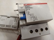 Modulo differenziale 4 poli ABB DDA64 63A-AE-0,5A+ Bobina sgancio BA1-230V