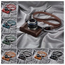 Custodia mezza fotocamera in vera pelle fatta a mano per Olympus E-P5 EP5 custodia tracolla impugnatura