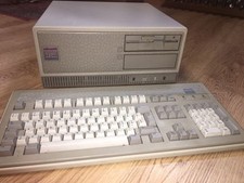 Computer vintage PC Olivetti M240 floppy 5 1/4 e tastiera originale, funzionante