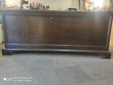 Cassapanca in noce massello -