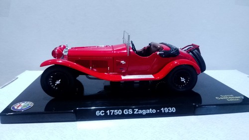 Edicola alfa romeo 6c - 1:24,