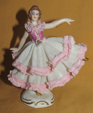Statuetta porcellana di - in,
