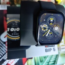 Smartwatch Amazfit Bip 5 Con inturino in Silicone E A Maglia Milanese.