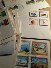 296 buste lettera e cartoline affrancate, cartoline postali e cartoline estere