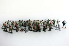 LOTTO 31 SOLDATINI STARLUX