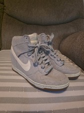 Nike Dunk Sky High grigio