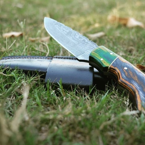 Damascus knife