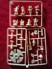 1/72 ITALIAN GUN 90/53 W/CREW