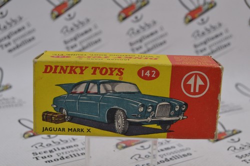 Dinkys toys 142 jaguar - dinkys,