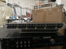 equalizzatore parametrico behringer PEQ 305