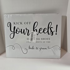 Insegna Matrimonio Calcia le