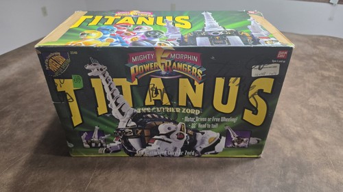 Titanus the carrier zord - carrier,