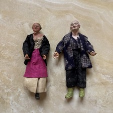 2 Nativity Figurines