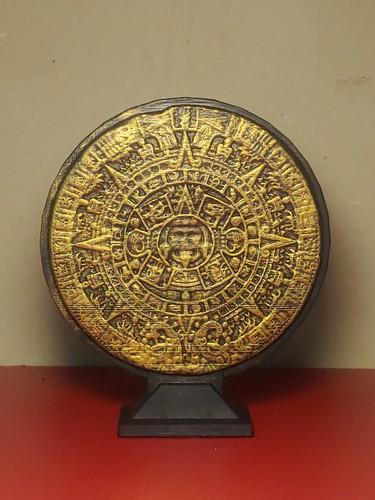 Statua calendario azteco - , fatta