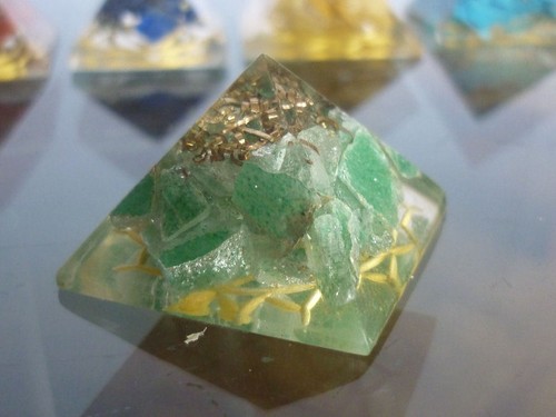 Piramide orgone orgonite - piramide,