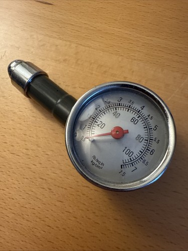 Manometro pressione pneumatici