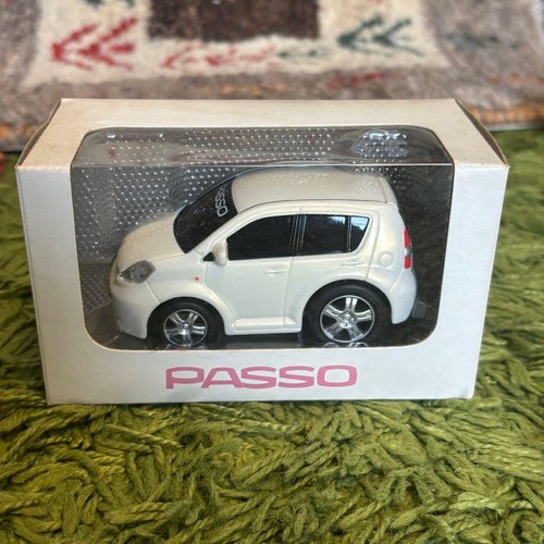 Toyota passo auto pull back - toyota,