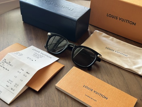 Authentic louis vuitton - louis,
