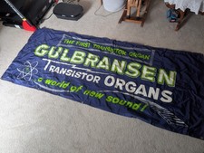Grande insegna striscione