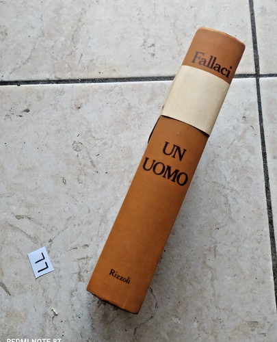 Libro uomo oriana fallaci - oriana,