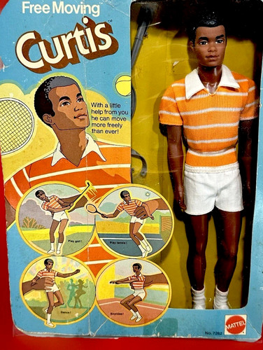 Free moving curtis - free, (ken)