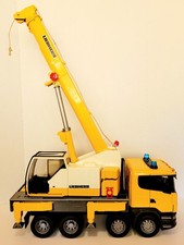 2009 BRUDER SCANIA CAMION GRU