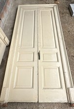 Porta antica bianca in legno