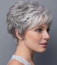 Parrucche corte grigie per