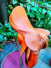 Sella equitazione salto e trekking marca Pariani