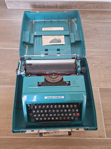 Macchina scrivere olivetti - da,