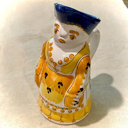 Brocca creatrice figurativa