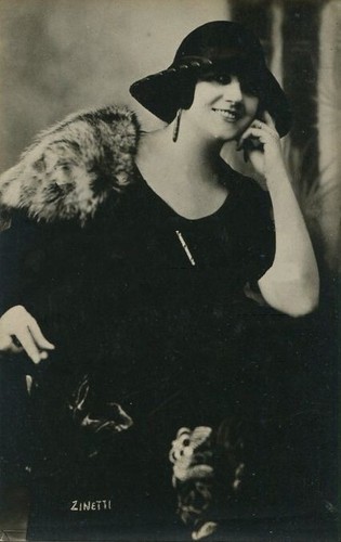Italian mezzo soprano - italian, mezzo-soprano