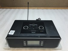 Teak HD-1 HD FM-AM Radio