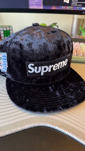Supreme scatola velluto