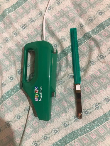 Coltello elettrico tagliapane