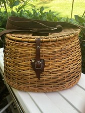Cestino da pesca vintage in