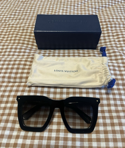 Louis vuitton oversized square - louis,