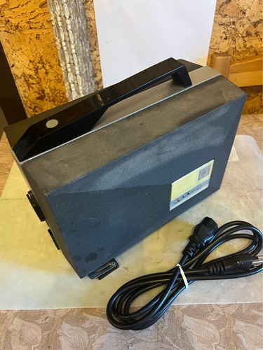 Proiettore compact - 8, mm.