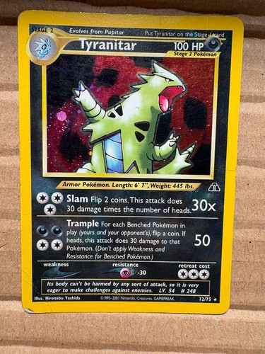 Tyranitar ndi holo poor - ndi,