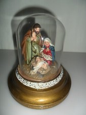 Presepe Natività  Giuseppe Gesù Maria in campana di vetro  base in legno dorata 