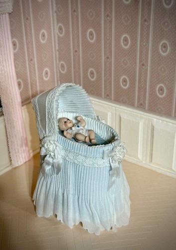 Casa delle bambole miniatura